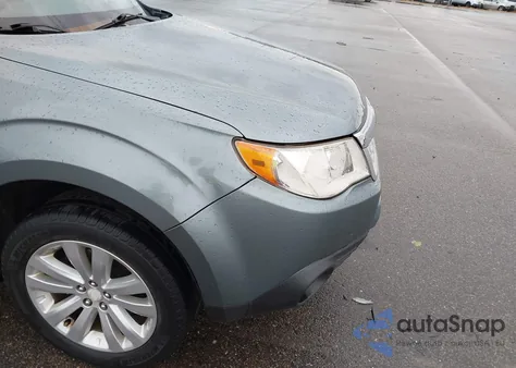 2011 Subaru Forester 2.5X Limited z USA, uszkodzony, nr VIN JF2SHBFC4BH758296